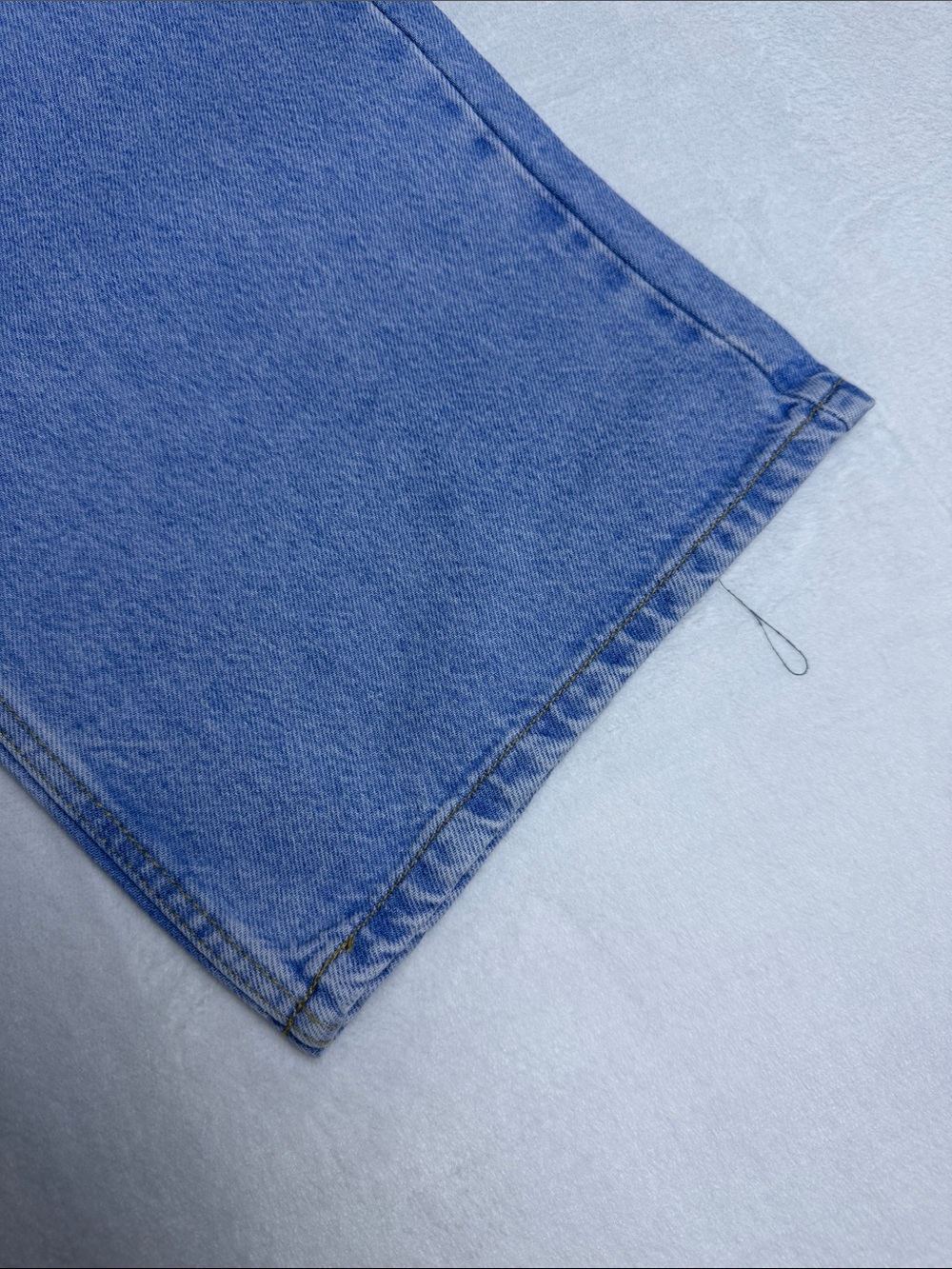H&M Classic Straight-Leg Jeans — Light Blue Denim - Picture 4 of 8